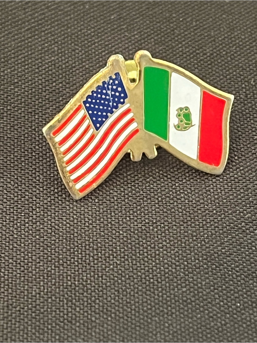 USA & Mexico Flag Lapel Pin - Red White Blue Green